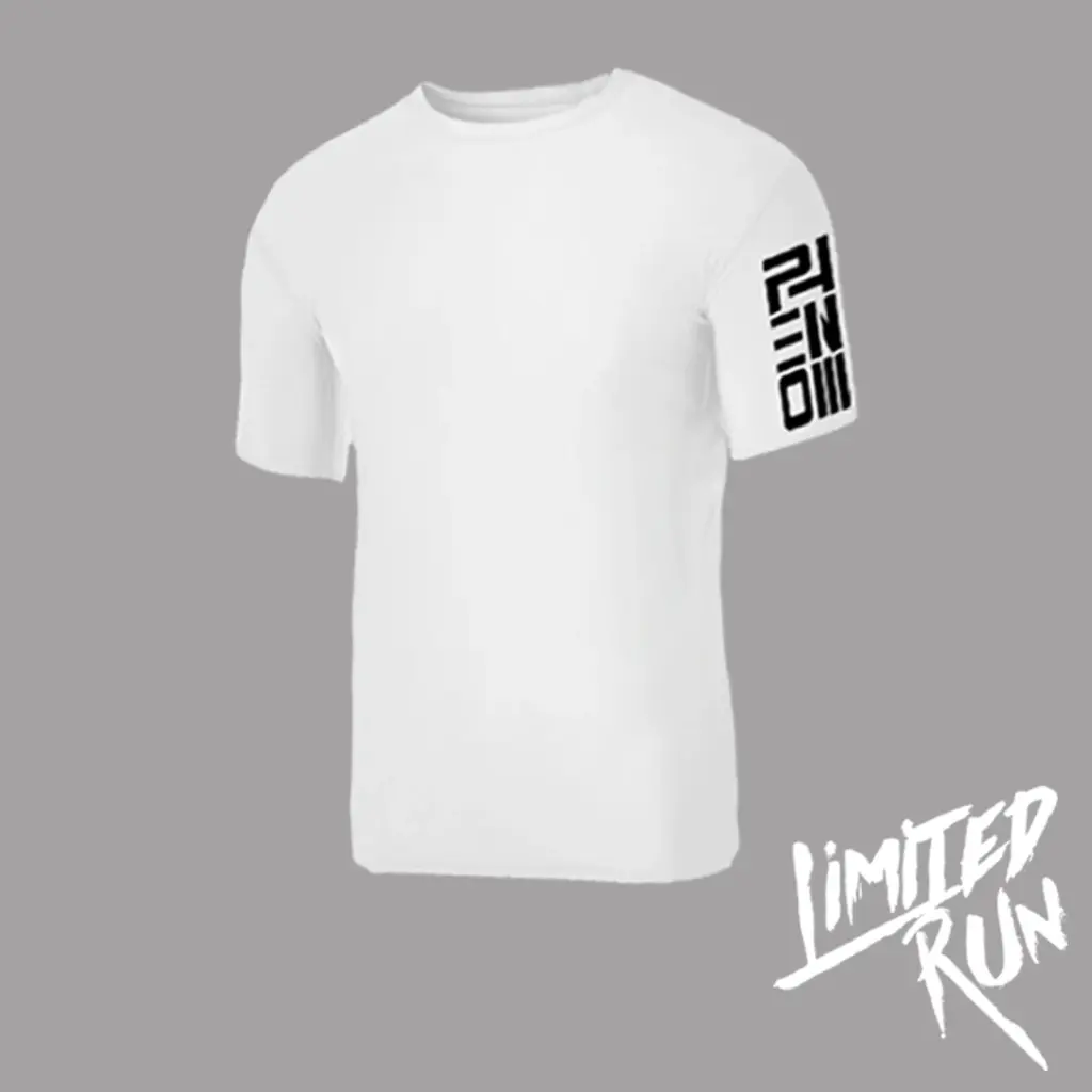 White_compression_gray_background.webp
